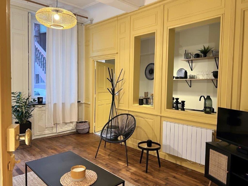 Le Boudoir De Clem Apartman Chalon-sur-Saône Kültér fotó