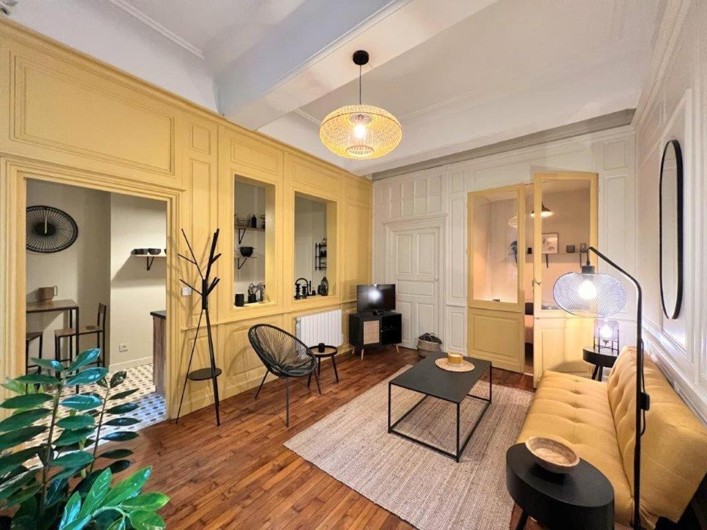 Le Boudoir De Clem Apartman Chalon-sur-Saône Kültér fotó